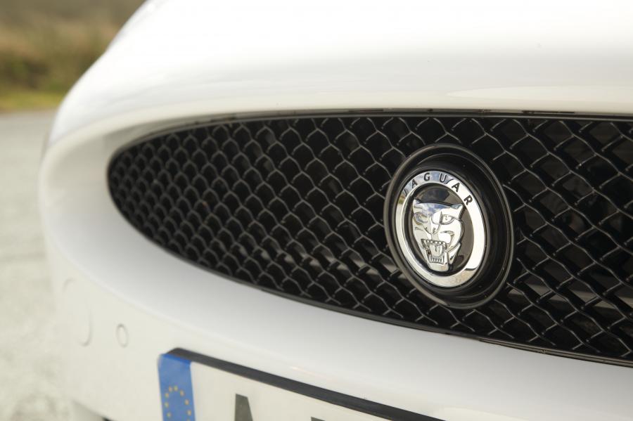  Jaguar XKR Speed 2010 года  (фото 14 из 38)